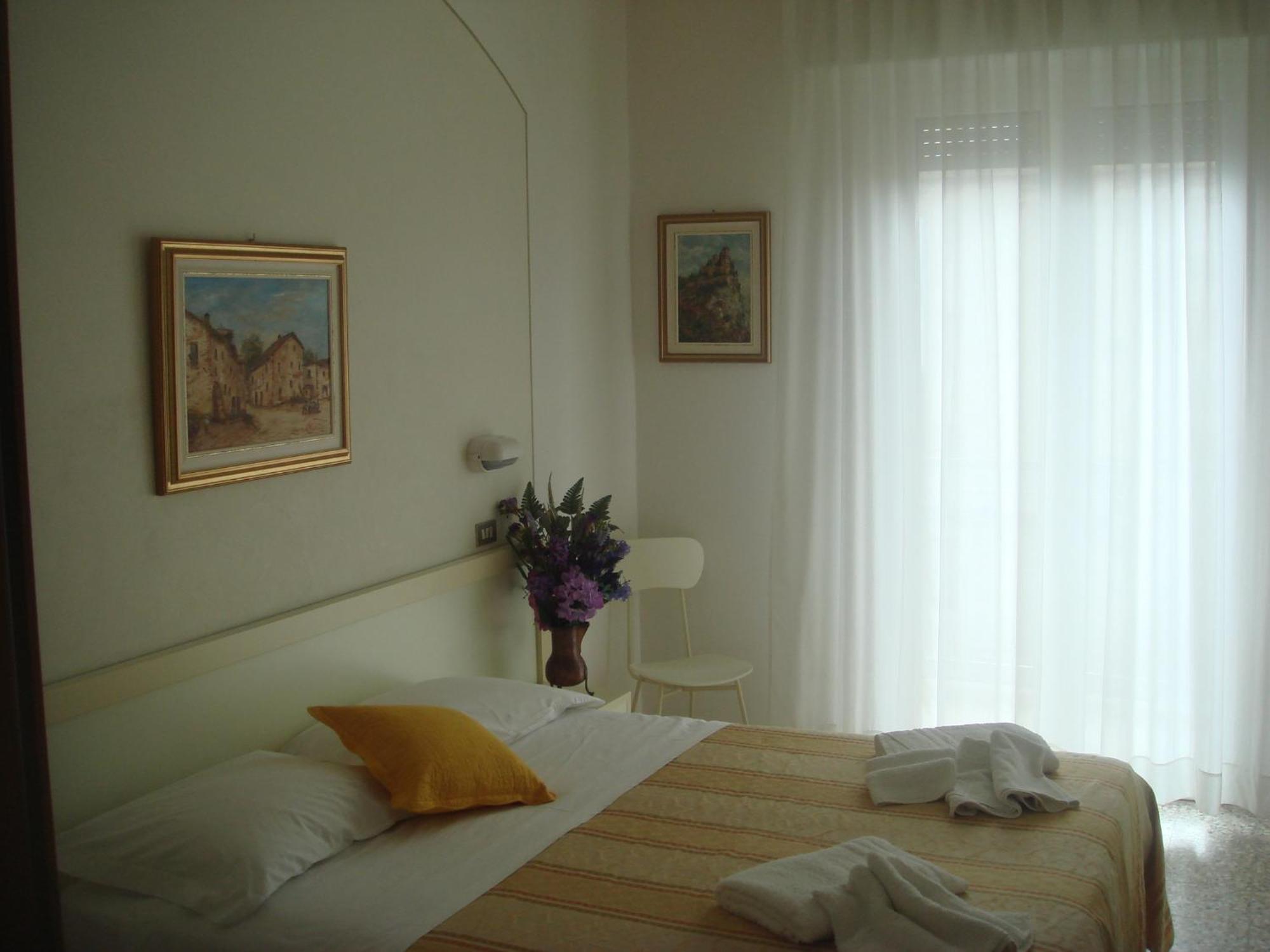 Hotel Arcade Rimini Exterior photo