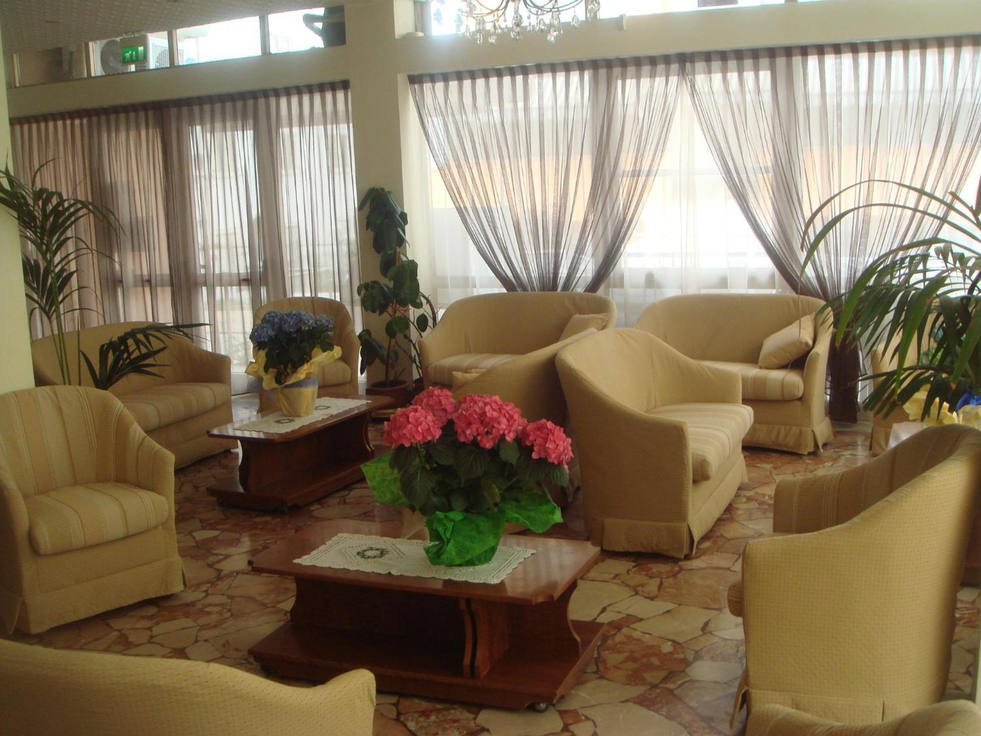 Hotel Arcade Rimini Exterior photo